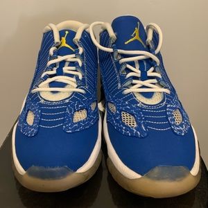 Deadstock GS Jordan 11 lows size 4.5- $120